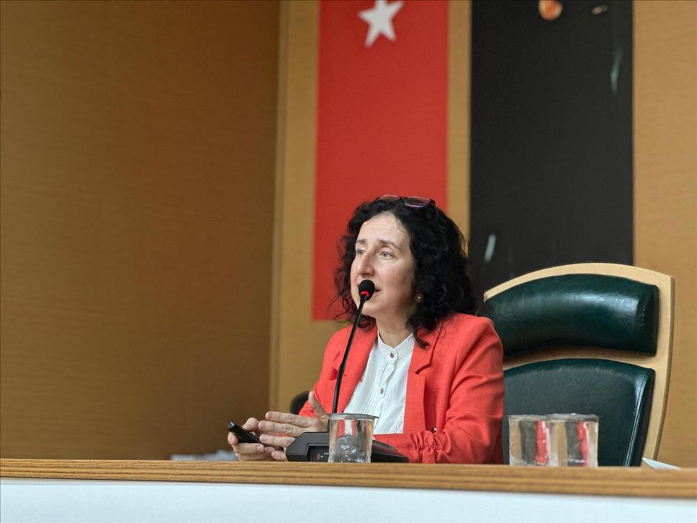 MÜDÜRÜMÜZ TARAFINDAN BURSA AİLE VE SOSYAL HİZMETLER İL MÜDÜRLÜĞÜ’NDE KADINA YÖNELİK  ŞİDDETLE MÜCADELEYE İLİŞKİN AİLE SÖYLEŞİSİ GERÇEKLEŞTİRİLDİ