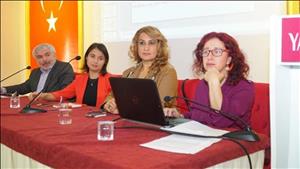 YALOVA ÜNİVERSİTESİ’NDE KADINA YÖNELİK ŞİDDETE KARŞI PANEL DÜZENLENDİ